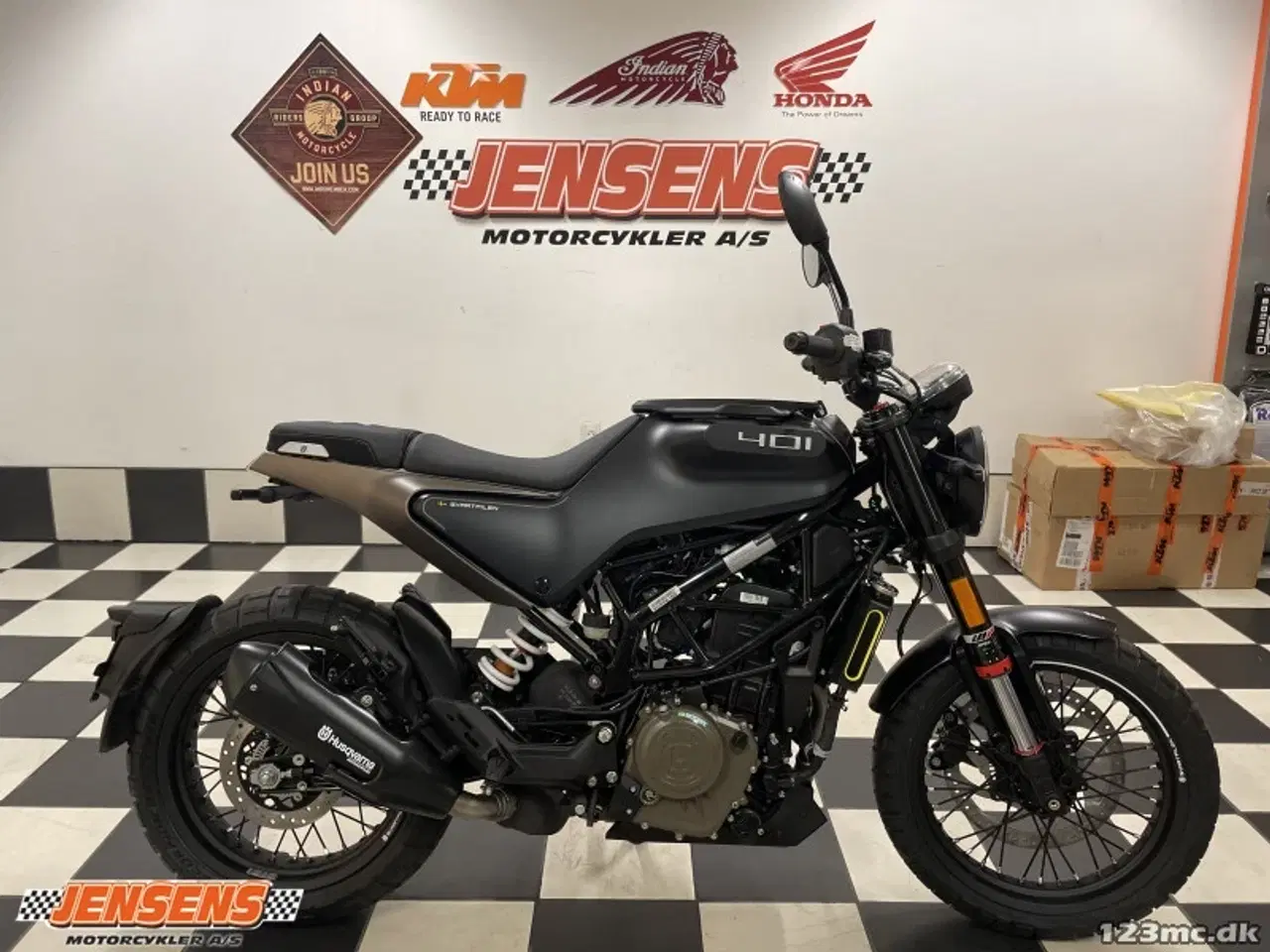 Billede 1 - Husqvarna Svartpilen 401