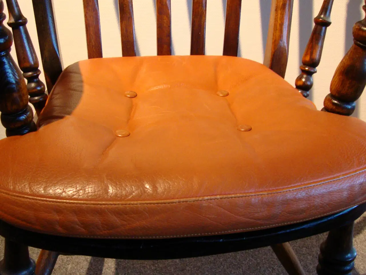 Billede 3 - Engelst Slat-Back stil