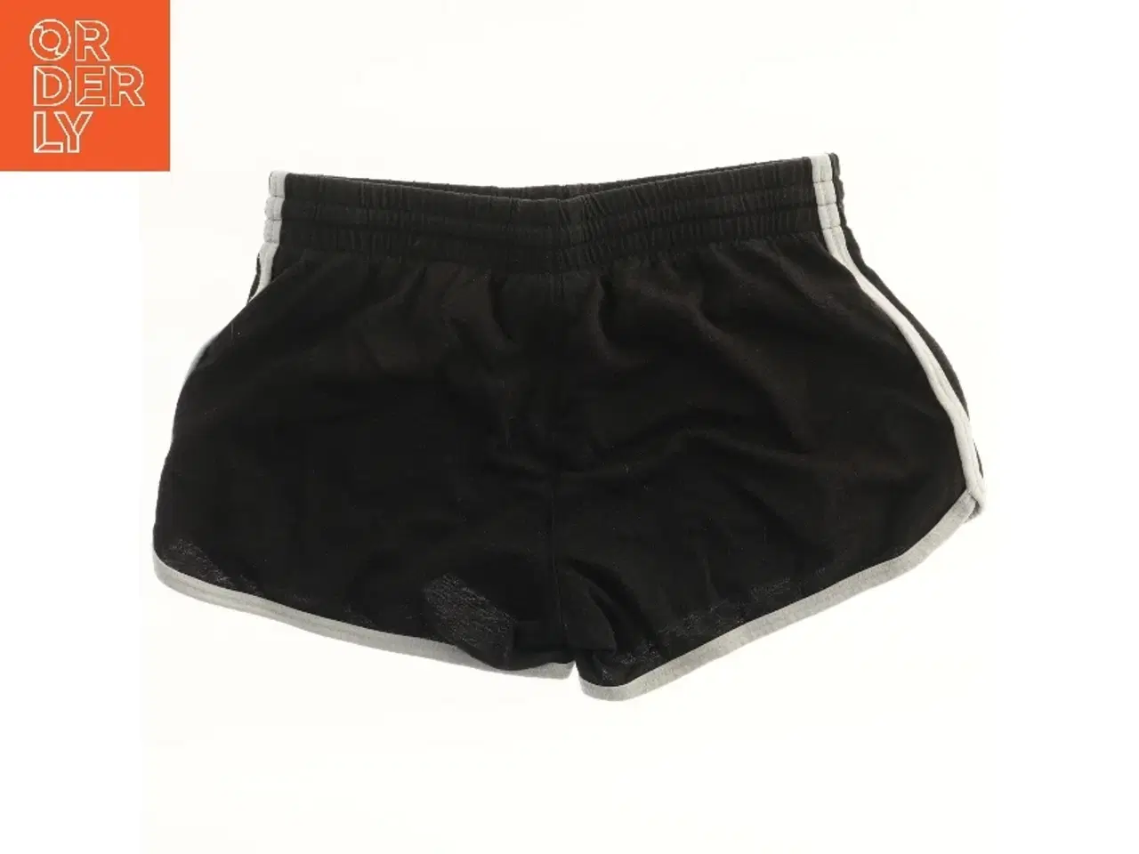 Billede 1 - Sort shorts med grafik fra H&M (str. 152)