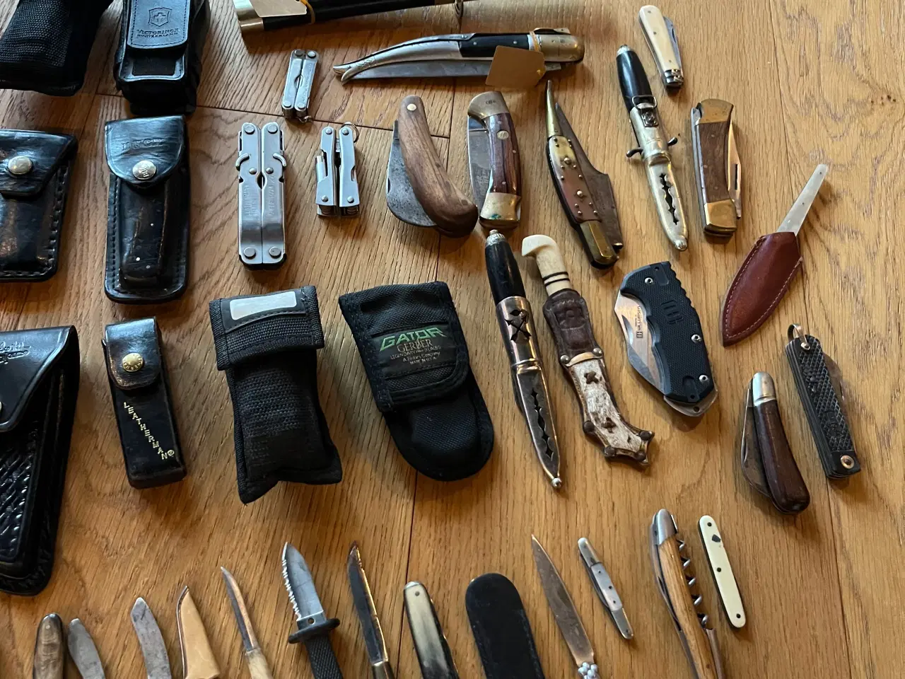 Billede 6 - Stor knivsamling