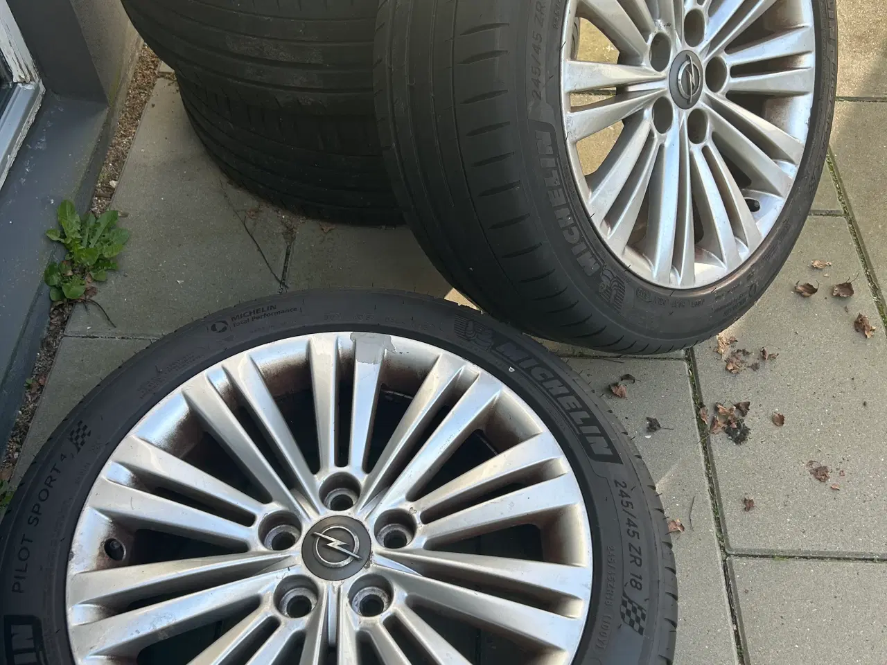 Billede 1 - 18” Opel alufælge med sommerdæk