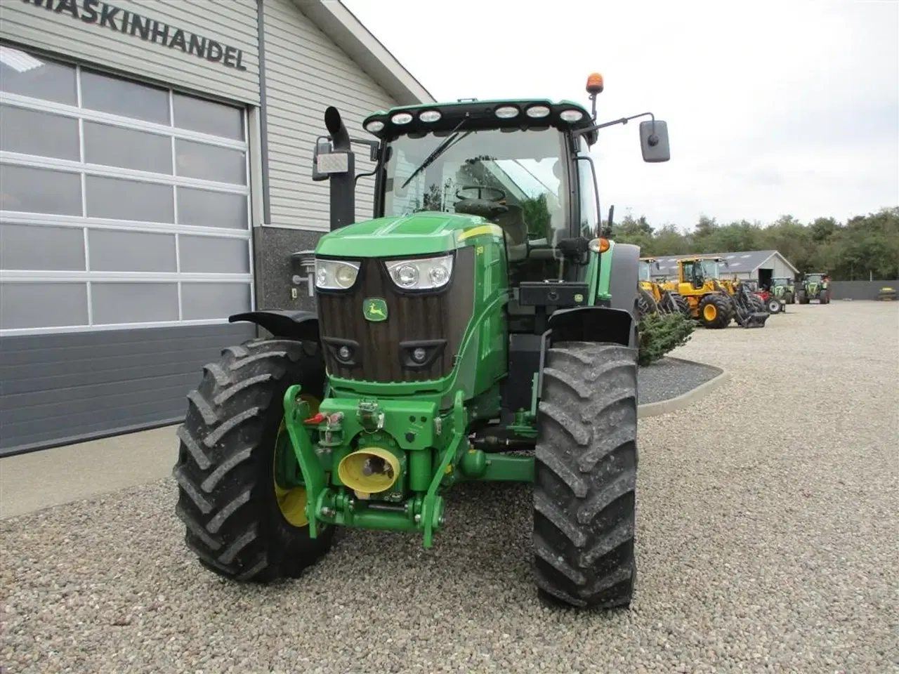 Billede 10 - John Deere 6175R frontlift og frontPTO