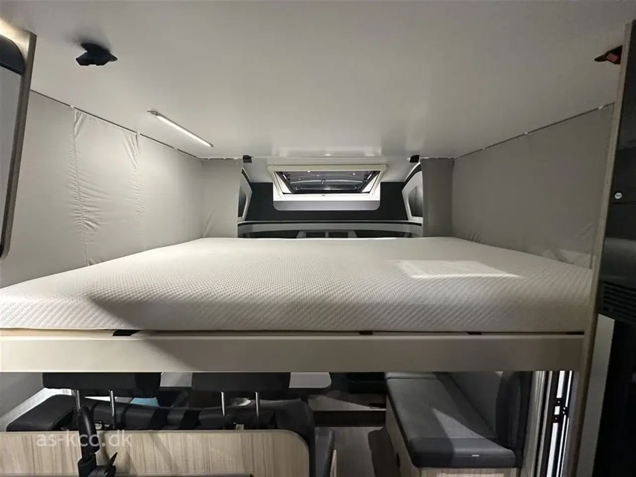 Billede 18 - 2026 - Sun Living S 75 SL Automat gear 165 HK   Sun Living S75 SL Automatgear