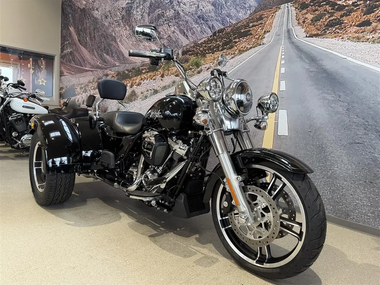 Billede 2 - Harley-Davidson FLRT Freewheeler Trike 114"