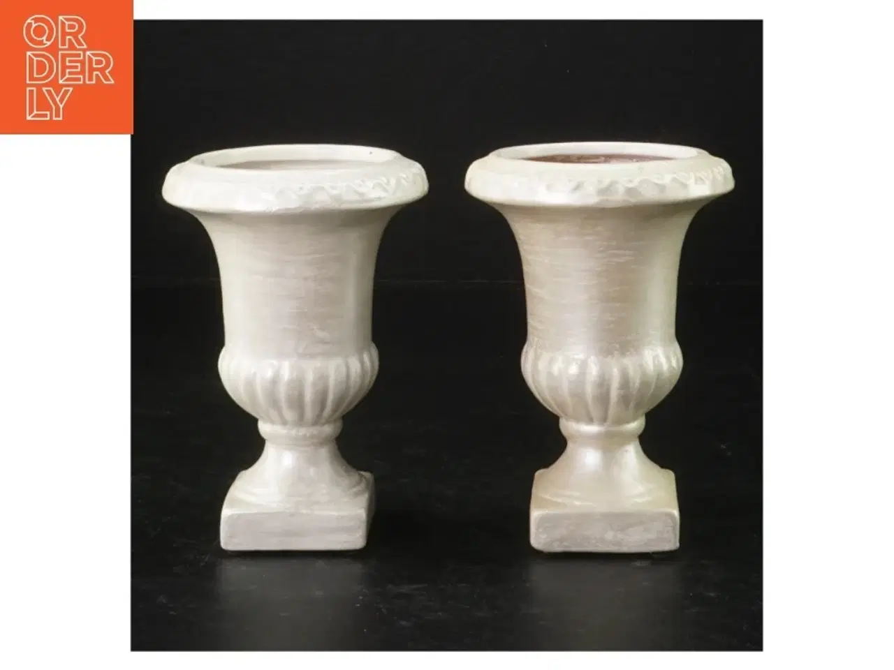 Billede 1 - Små beige krukker/lysestager (str. H. 11,5 cm)