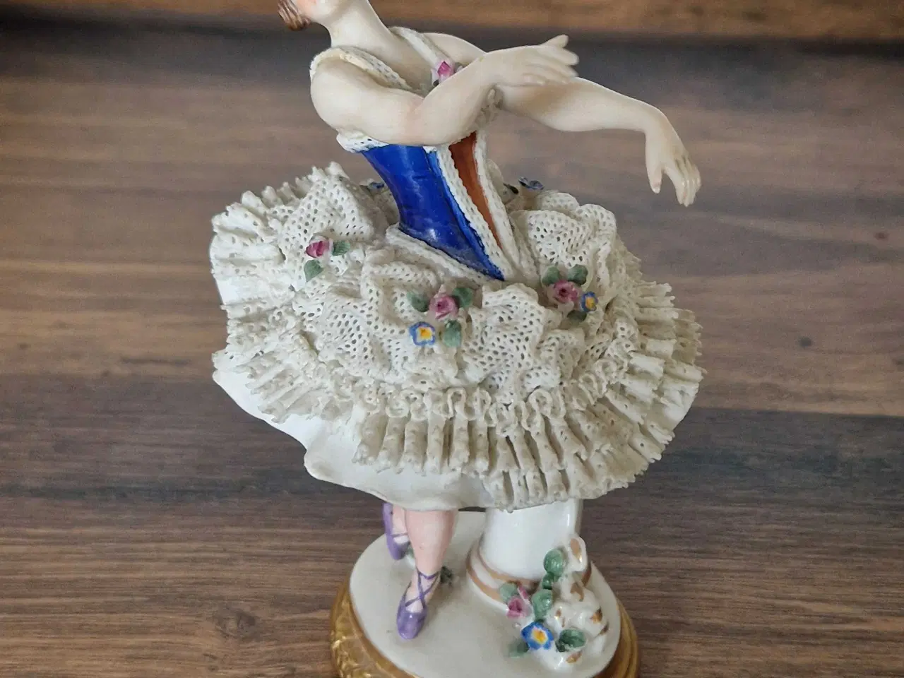 Billede 8 - Yndig antik ballerina fra ca 1920 i porcelæn 