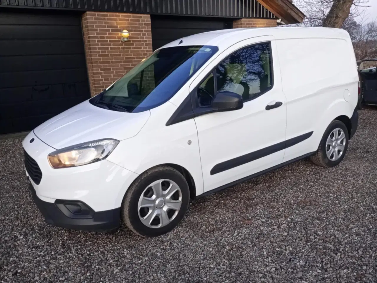Billede 1 - Ford Transit Courier 1,5 TDCi 75 Trend