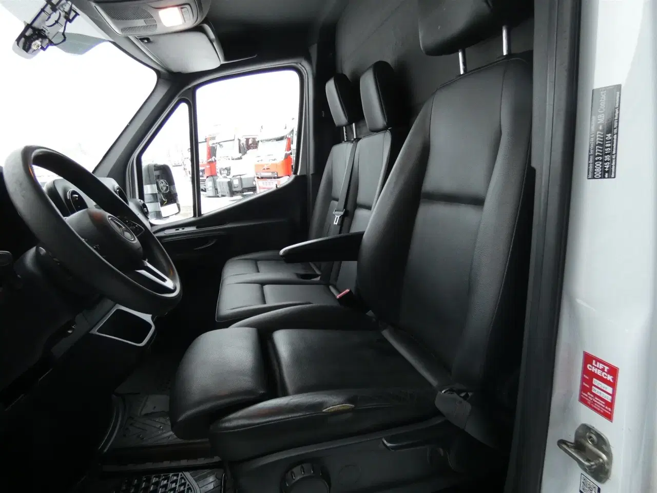 Billede 9 - Mercedes-Benz Sprinter 317 2,0 CDI Alu.kasse m./lift RWD 9G-Tronic 170HK Ladv./Chas. Aut.