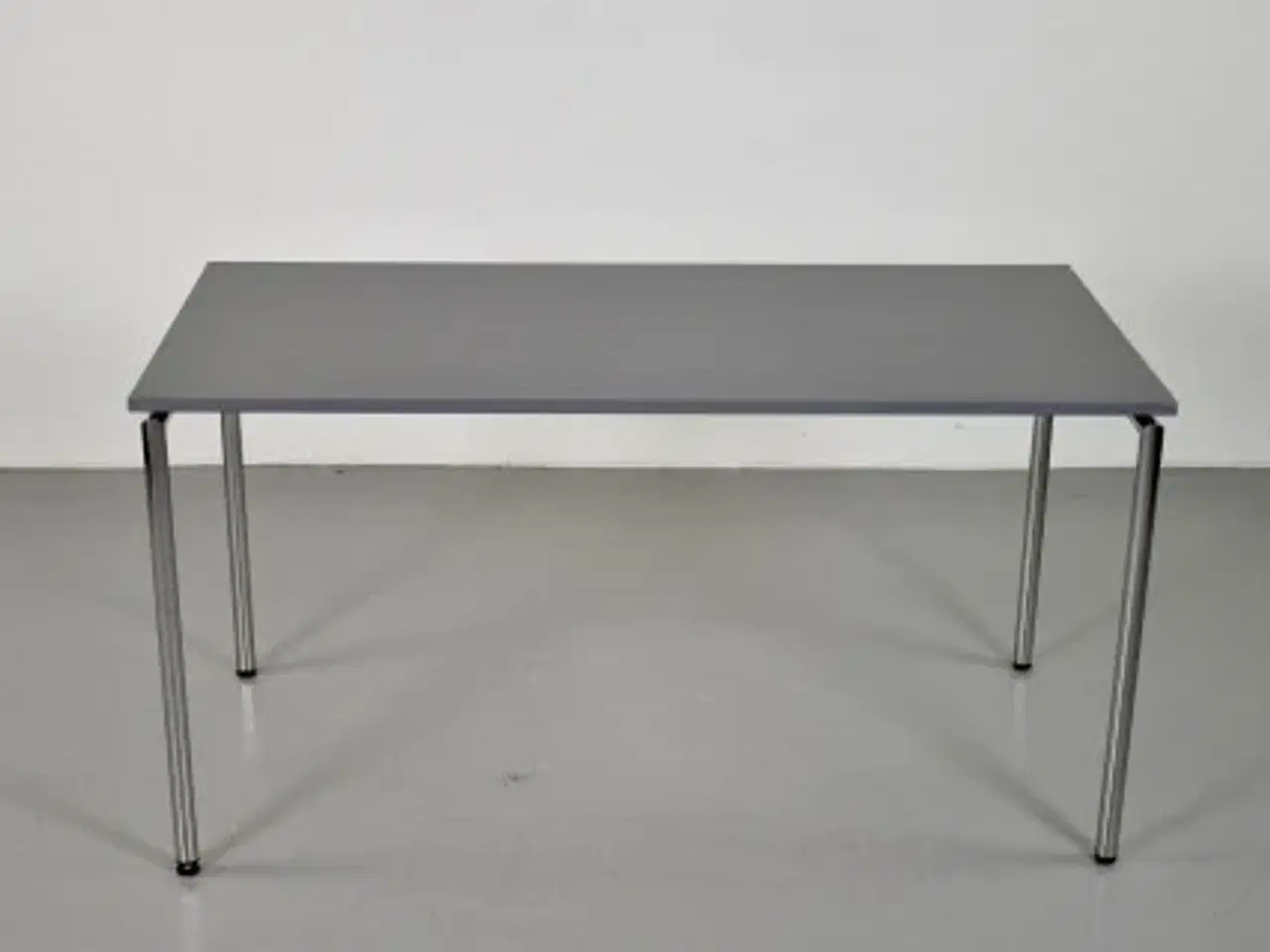 Billede 1 - Four design klapbord med grå bordplade