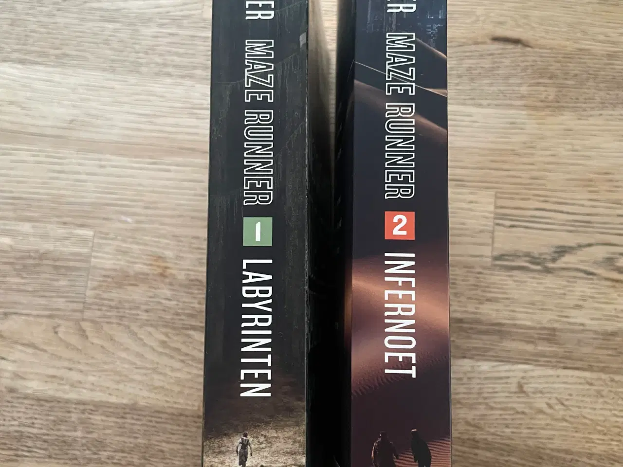 Billede 3 - Maze runner 1-2, James Dashner