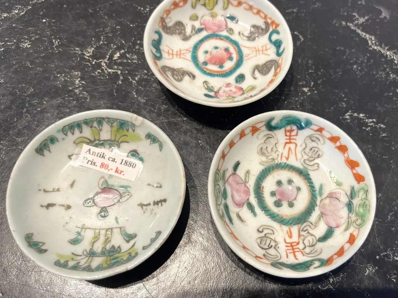 Billede 1 - Kina -antikke tallerkner Ø 8 cm. pris 3 stk. 