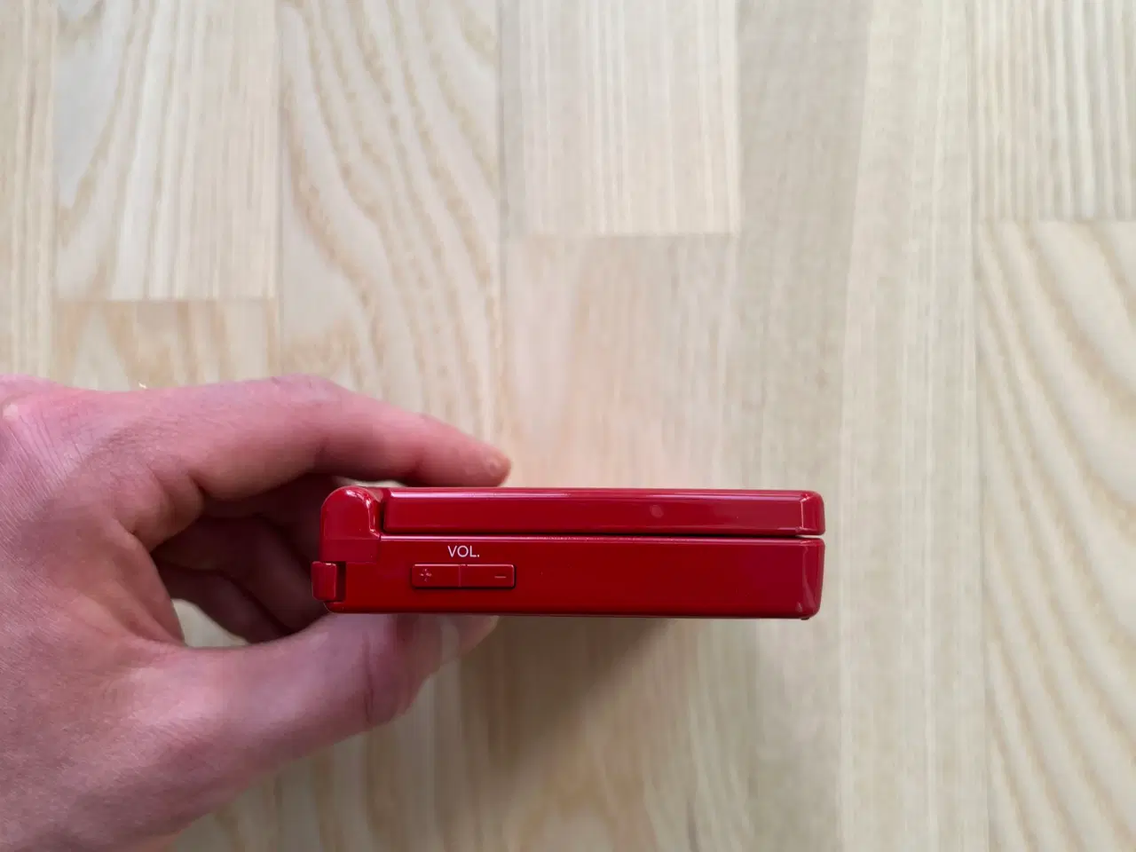 Billede 6 - 2 Nintendo DSi håndholdt konsol i rød og blå