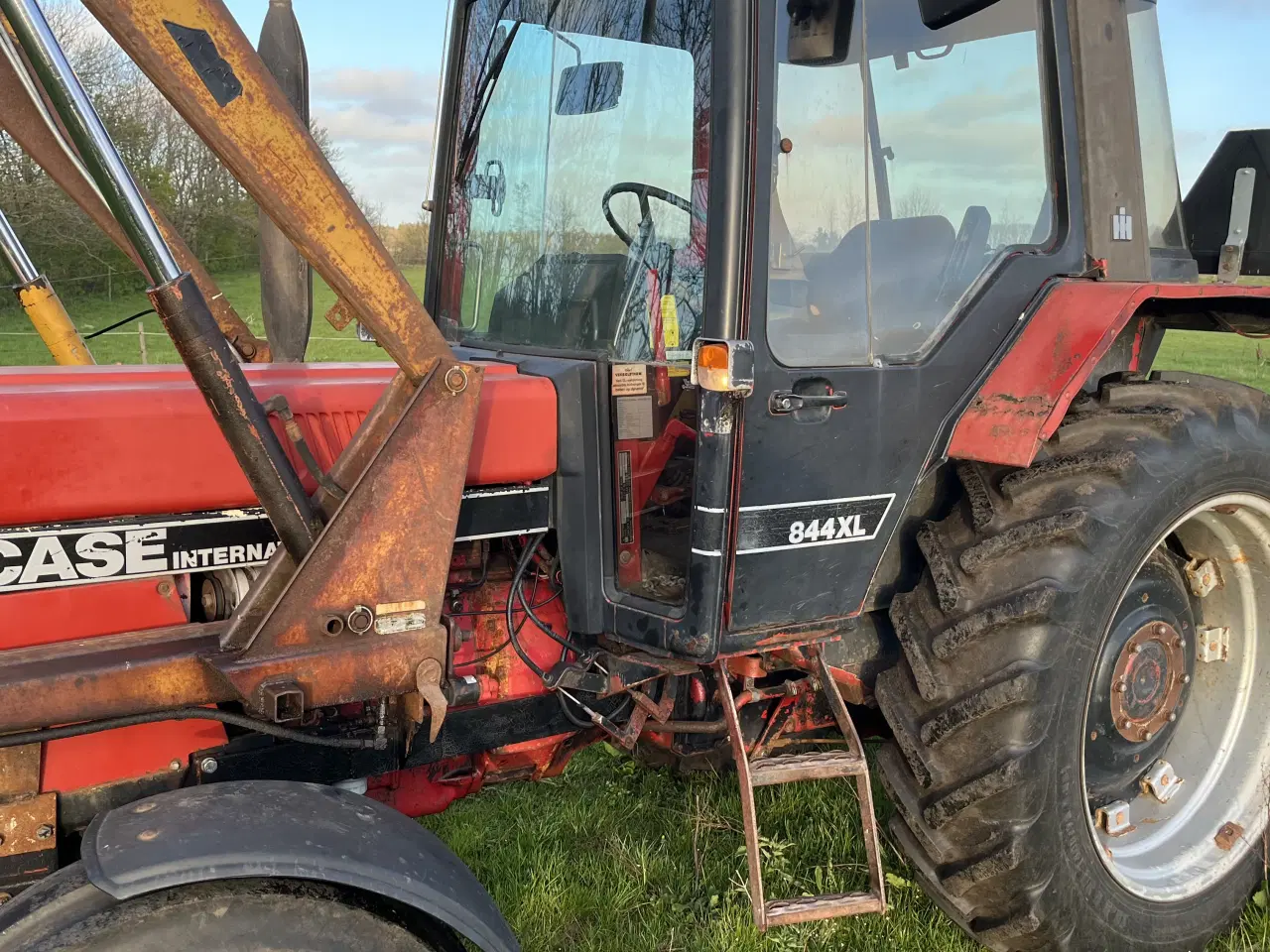 Billede 12 - Case ih 844 xl. Med frontlæsser 