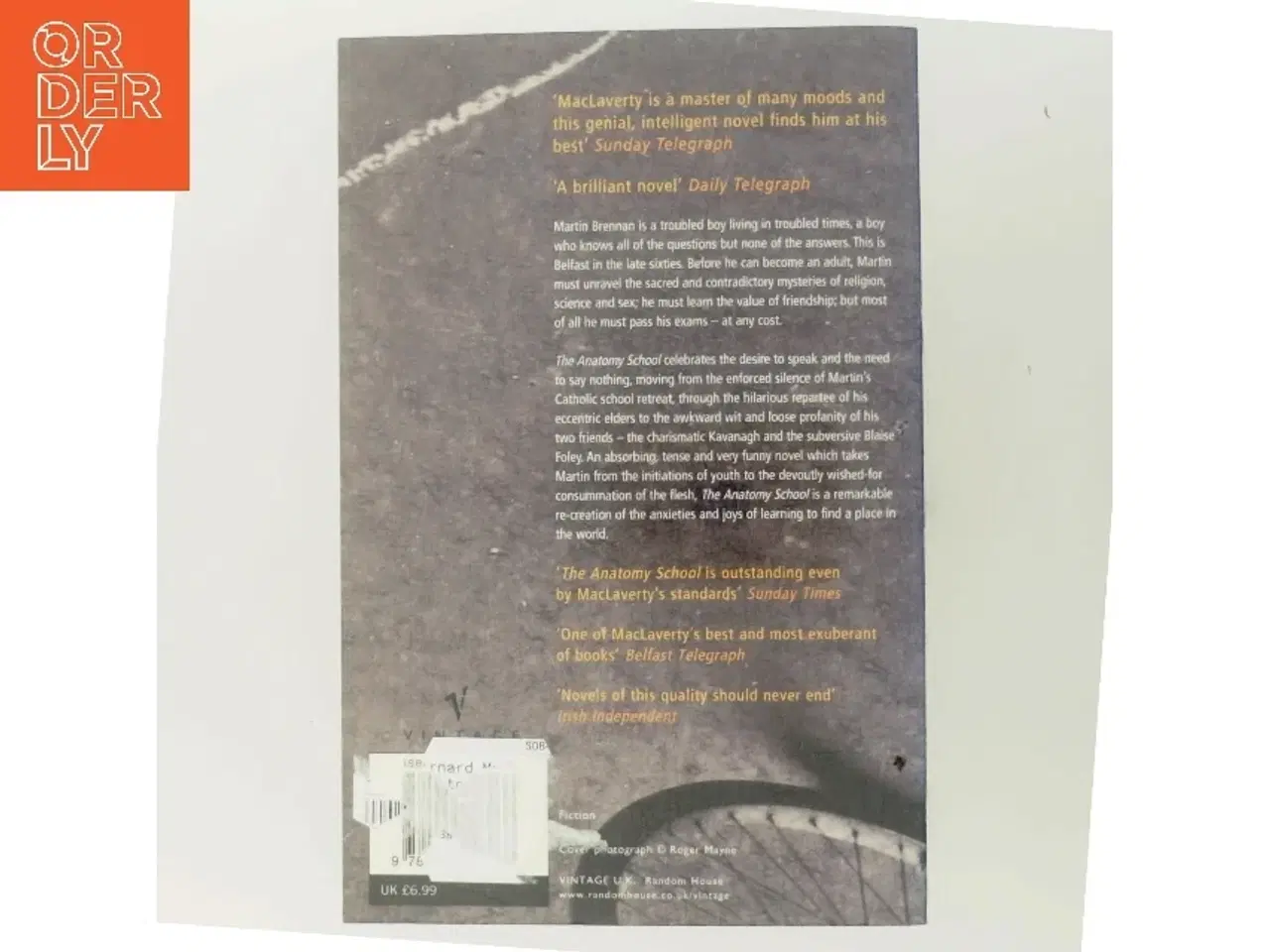 Billede 3 - The Anatomy School af Bernard MacLaverty (Bog)