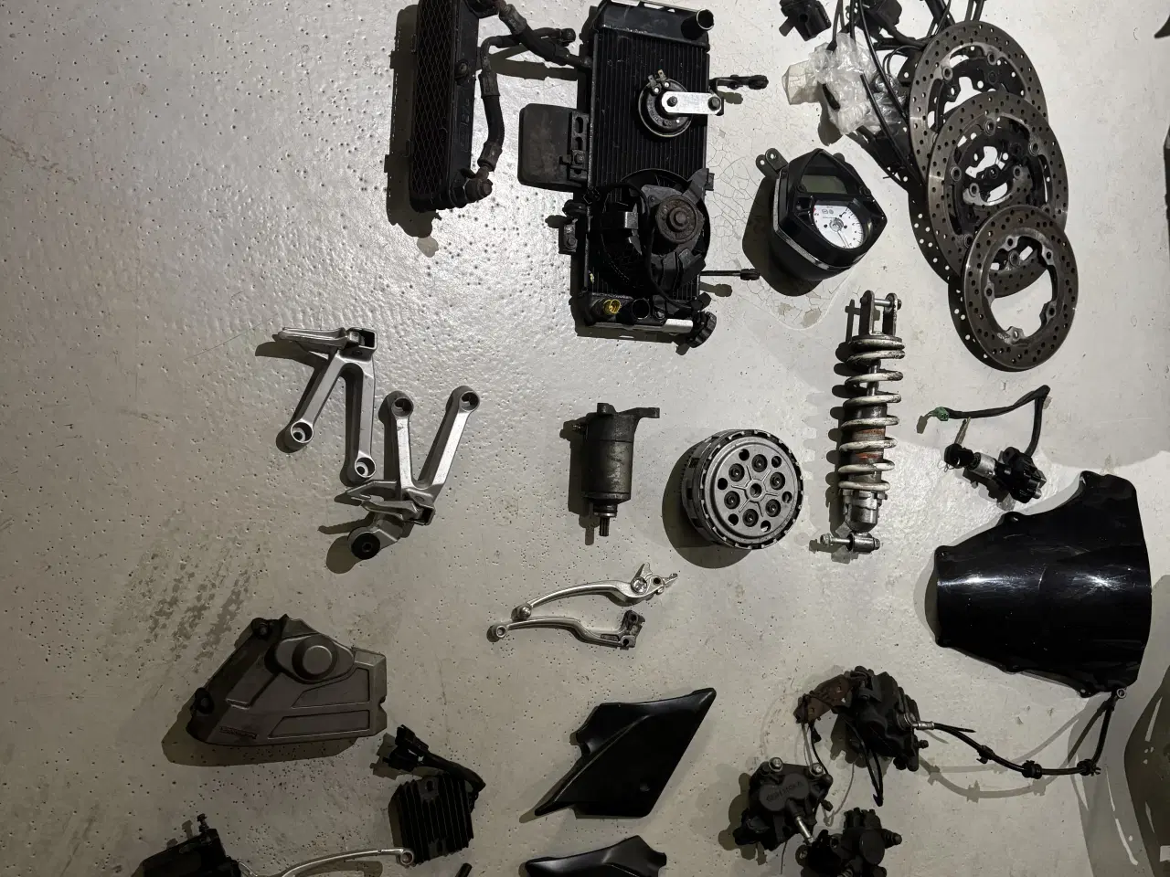Billede 1 - Suzuki sv650 Reservedele 