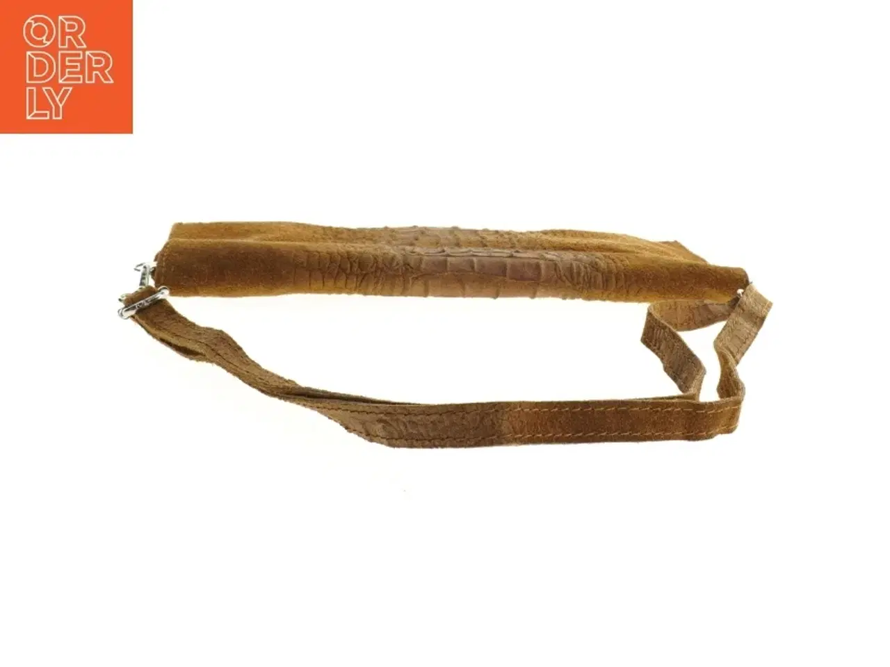 Billede 4 - Brun skuldertaske i ruskind med krokodillepræg (str. 30,5 x 16 cm)