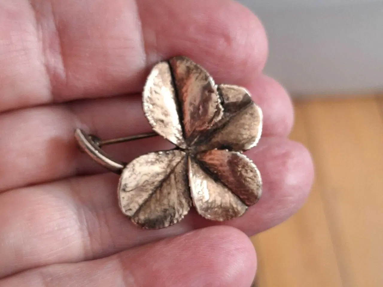 Billede 2 - Forgyldt broche 