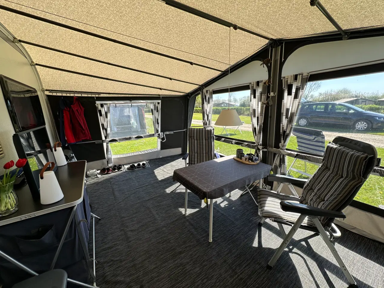 Billede 6 - Hobby De Luxe Campingvogn med tilbehør