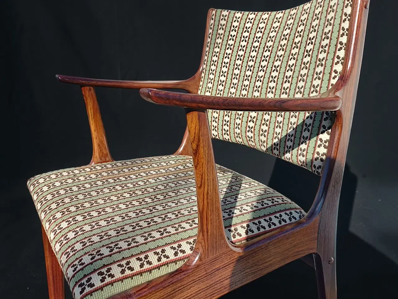 Billede 15 - Johannes Andersen armstole palisander sæt 2