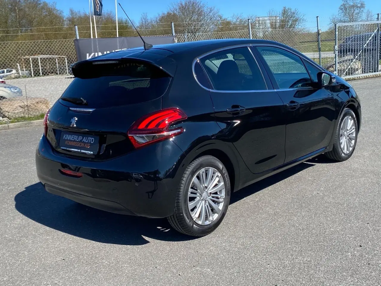 Billede 3 - Peugeot 208 1,2 VTi Allure 82HK 5d