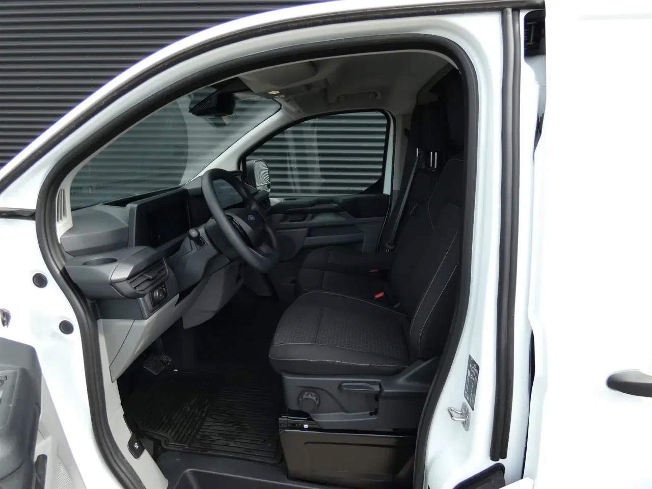 Billede 6 - Ford Transit Custom 300 L2H1 2,0 EcoBlue Trend 136HK Van 8g Aut.
