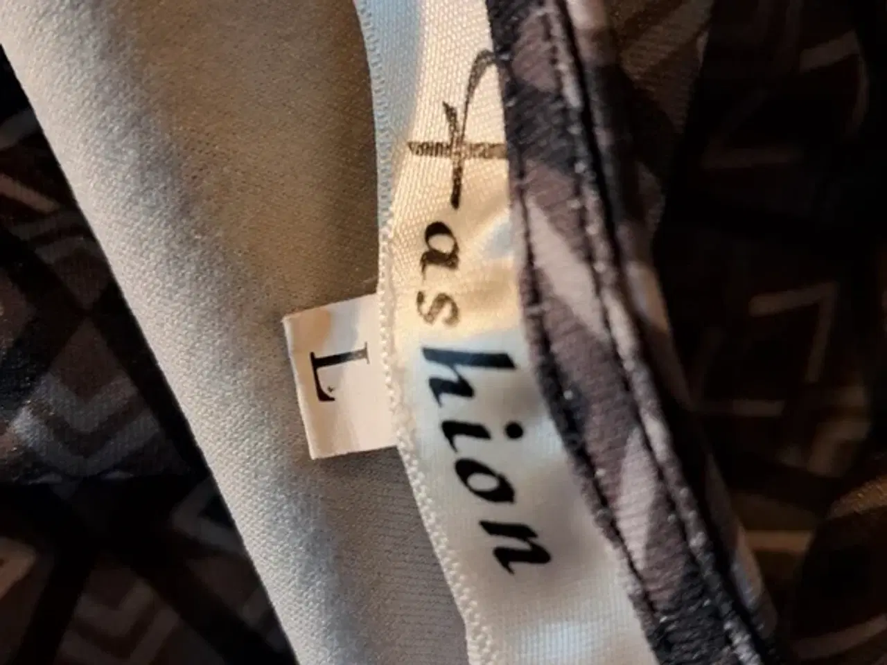 Billede 5 - Fashion str. L kjole