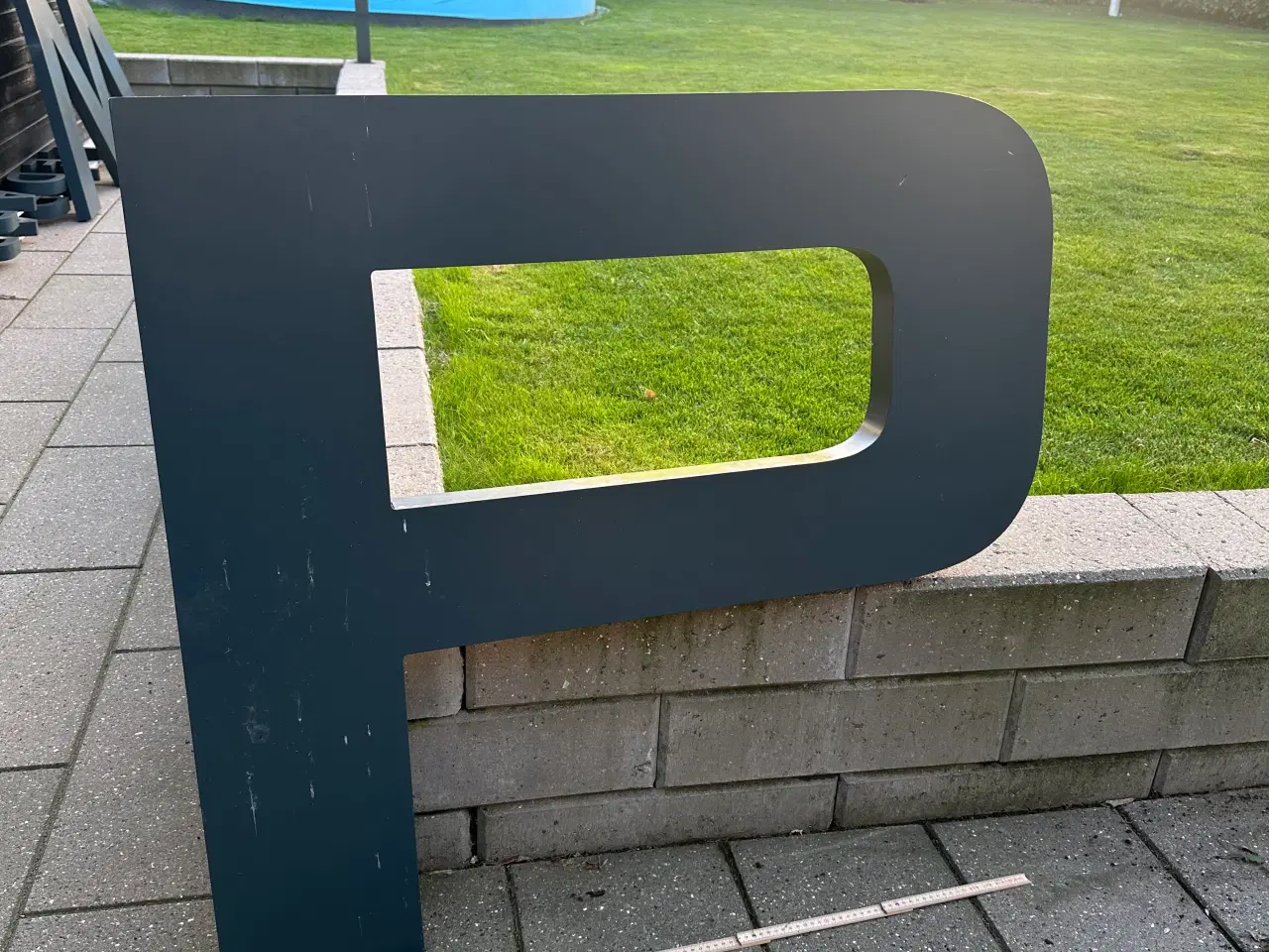 Billede 2 - Stort P fra facadeskilt