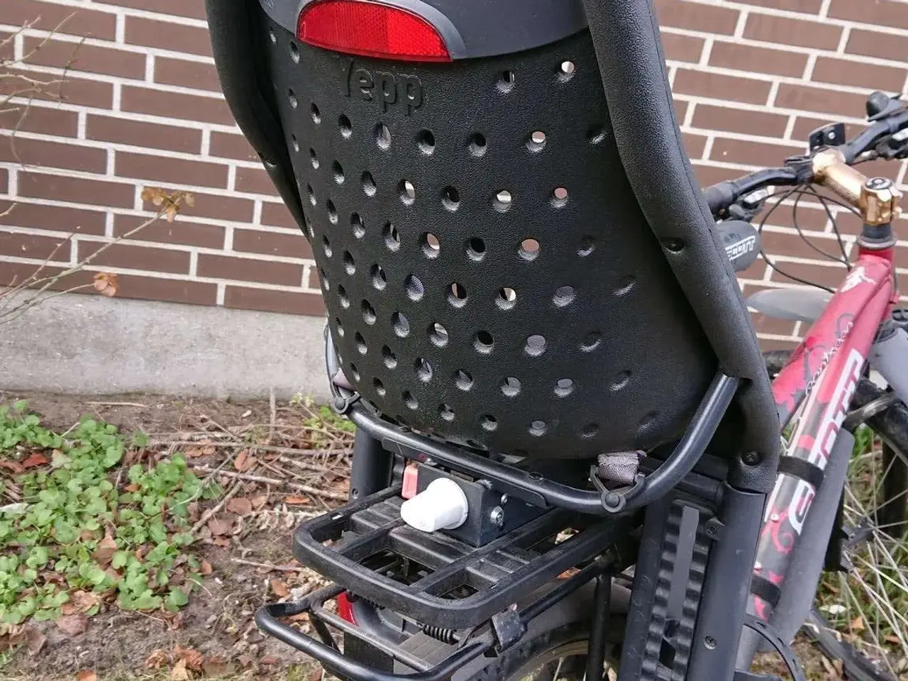 Billede 2 - Yepp Maxi easyfit cykelstol til bagagebærer