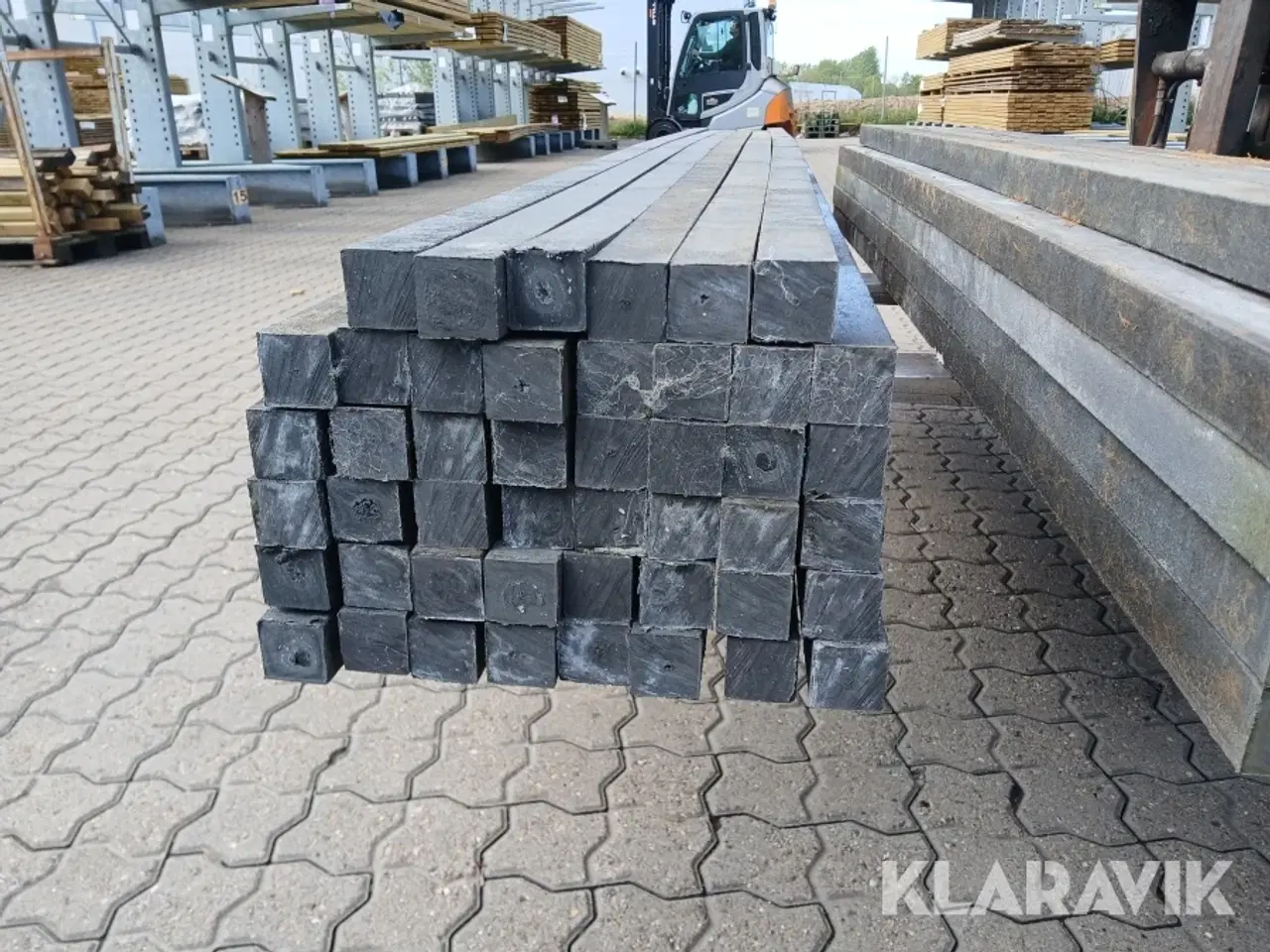Billede 4 - Planker og stolper Retextil sort af genbrugsmateriale 19 planker og 46 stolper