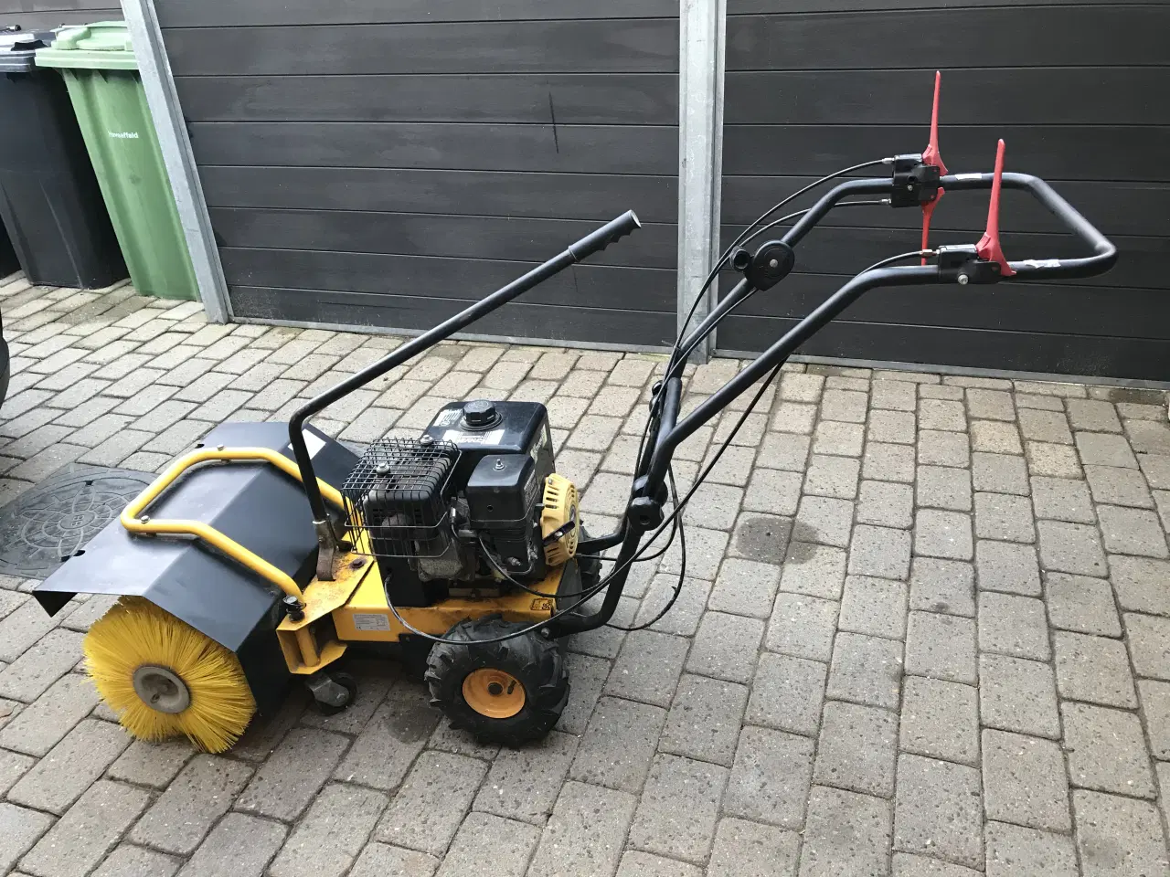 Billede 4 - Fejemaskine