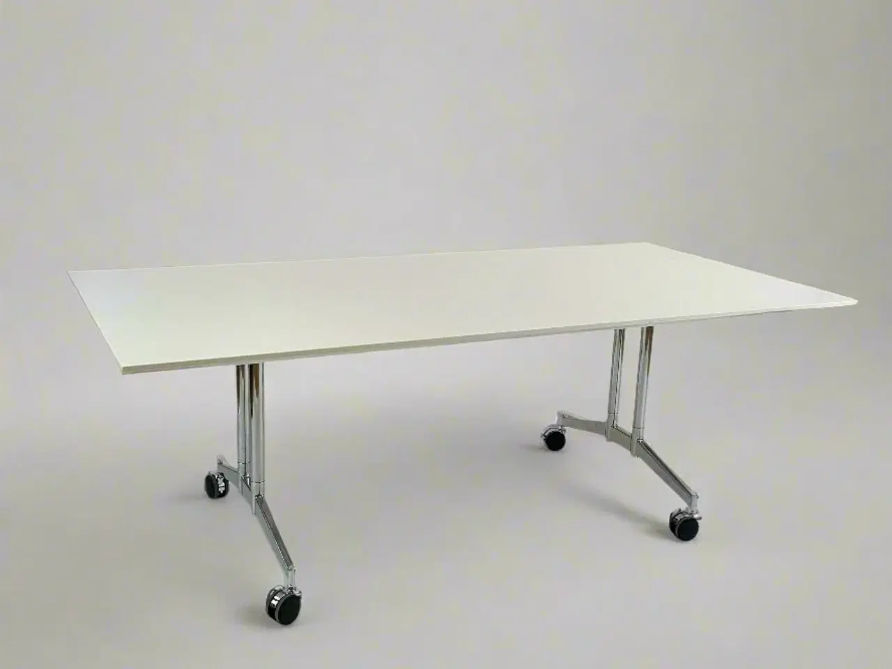 Billede 1 - Contact Konferencebord Fra Magnus Olensen (200x100)