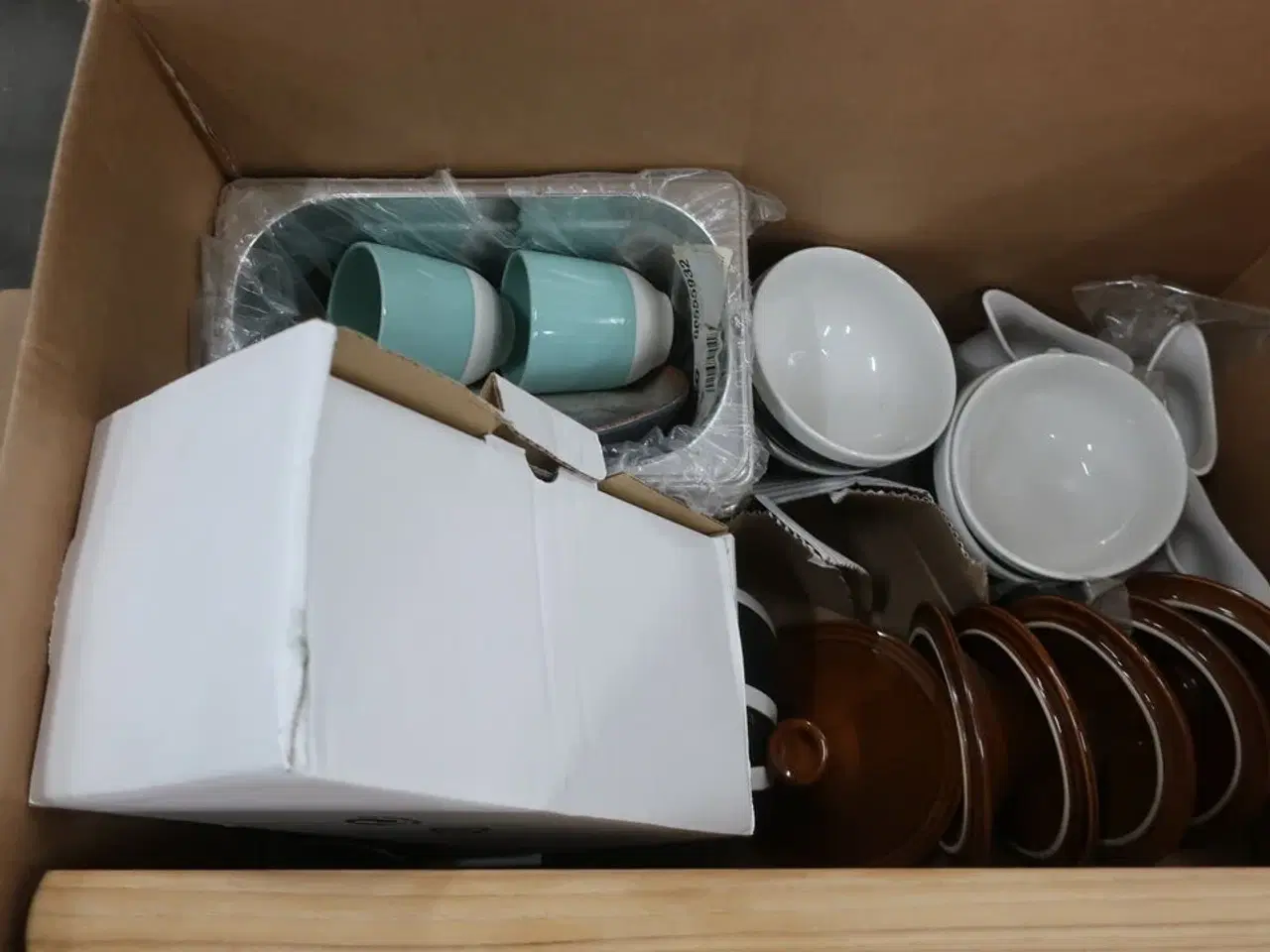 Billede 9 - Diverse tallerkner, fade, lavasten m.v.