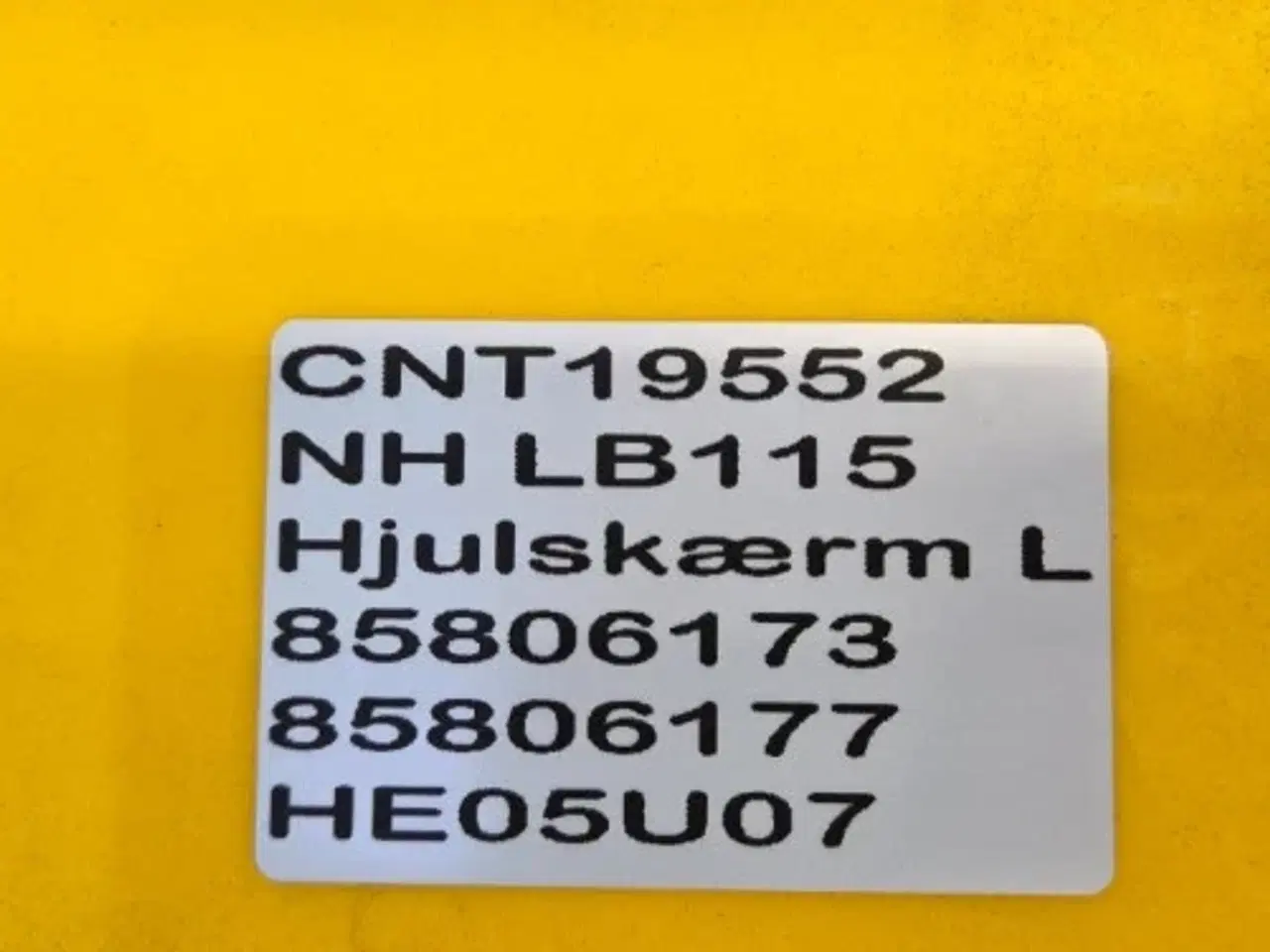 Billede 10 - New Holland LB115 Hjulskærm L. 85806173