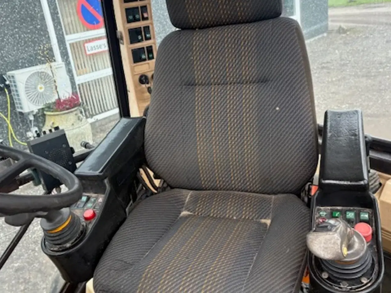 Billede 14 - Hydrema 906C serie 2 MED ESD Dobbelt Command - Hydraulisk skift for og bag