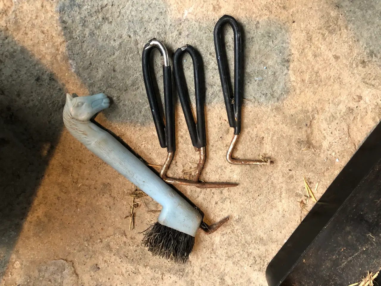 Billede 2 - Børster og strigler