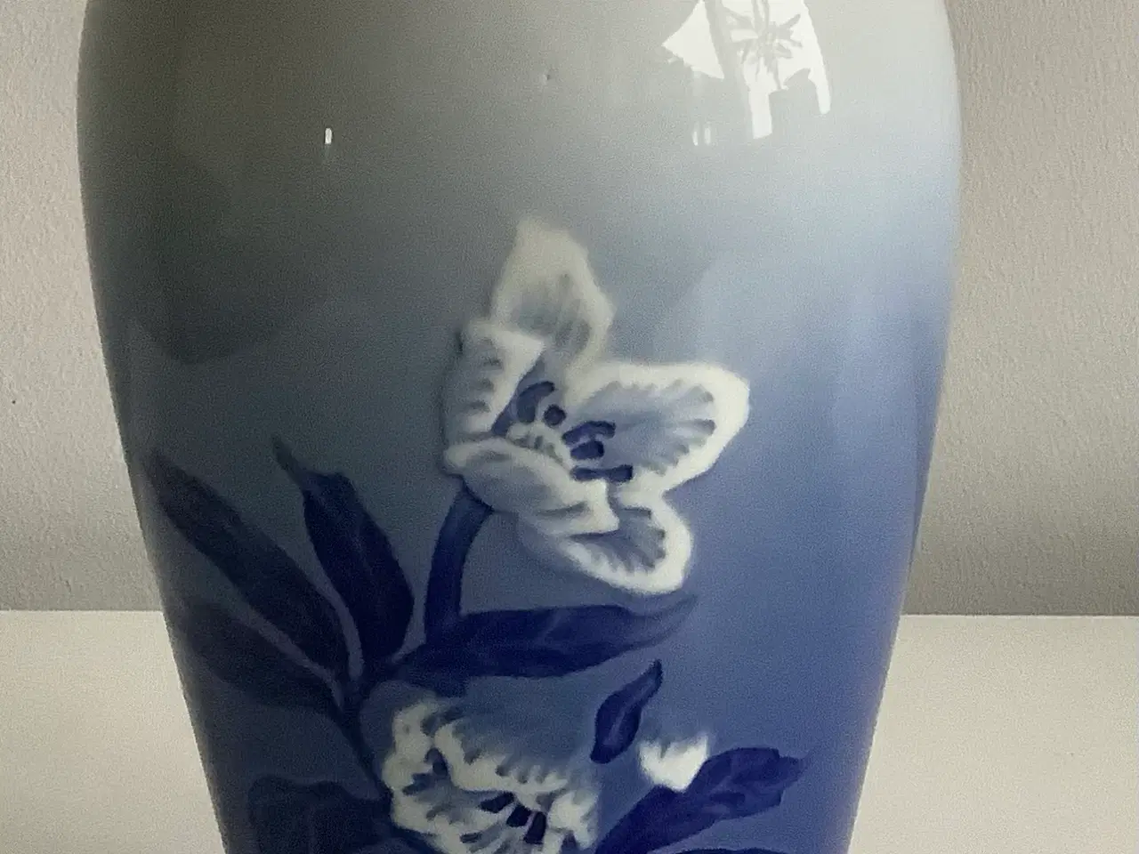 Billede 1 - Bing & Grøndahl vase med julerose