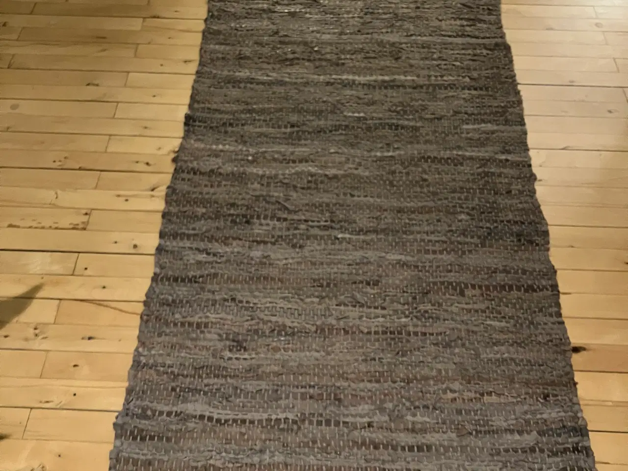 Billede 2 - KLUDETÆPPE I LÆDER 205x80 cm