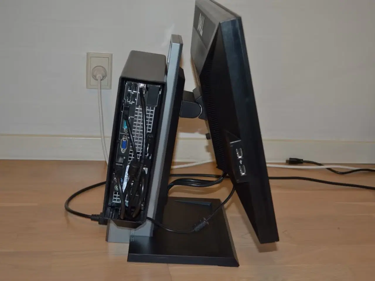 Billede 4 - Dell Optiplex 790 med tilbehør, Core i3, 128GB SSD