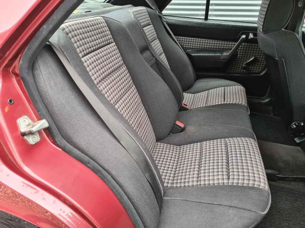 Billede 4 - Mercedes 190 E 2,0 aut.