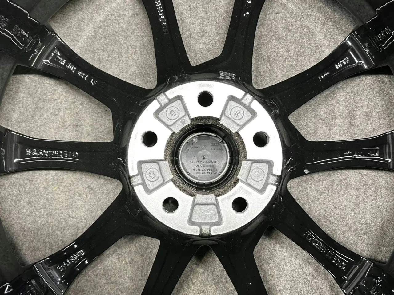 Billede 9 - ALUFÆLGE AUDI A4 S4 B9 8W0 19" 