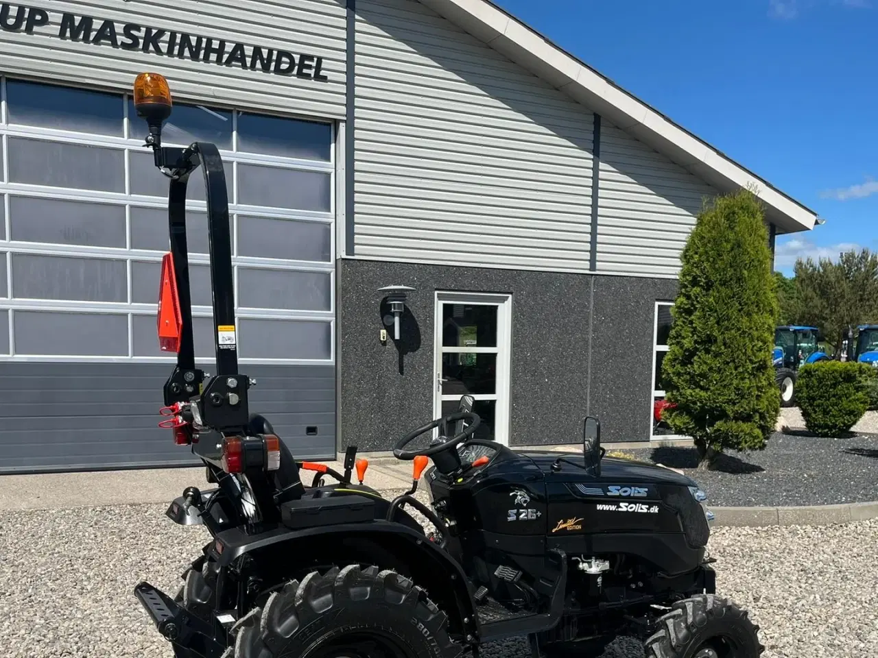 Billede 19 - Solis S26 Limited Edition i sort 6+2 Gearmaskine med Servostyring og brede traktorhjul