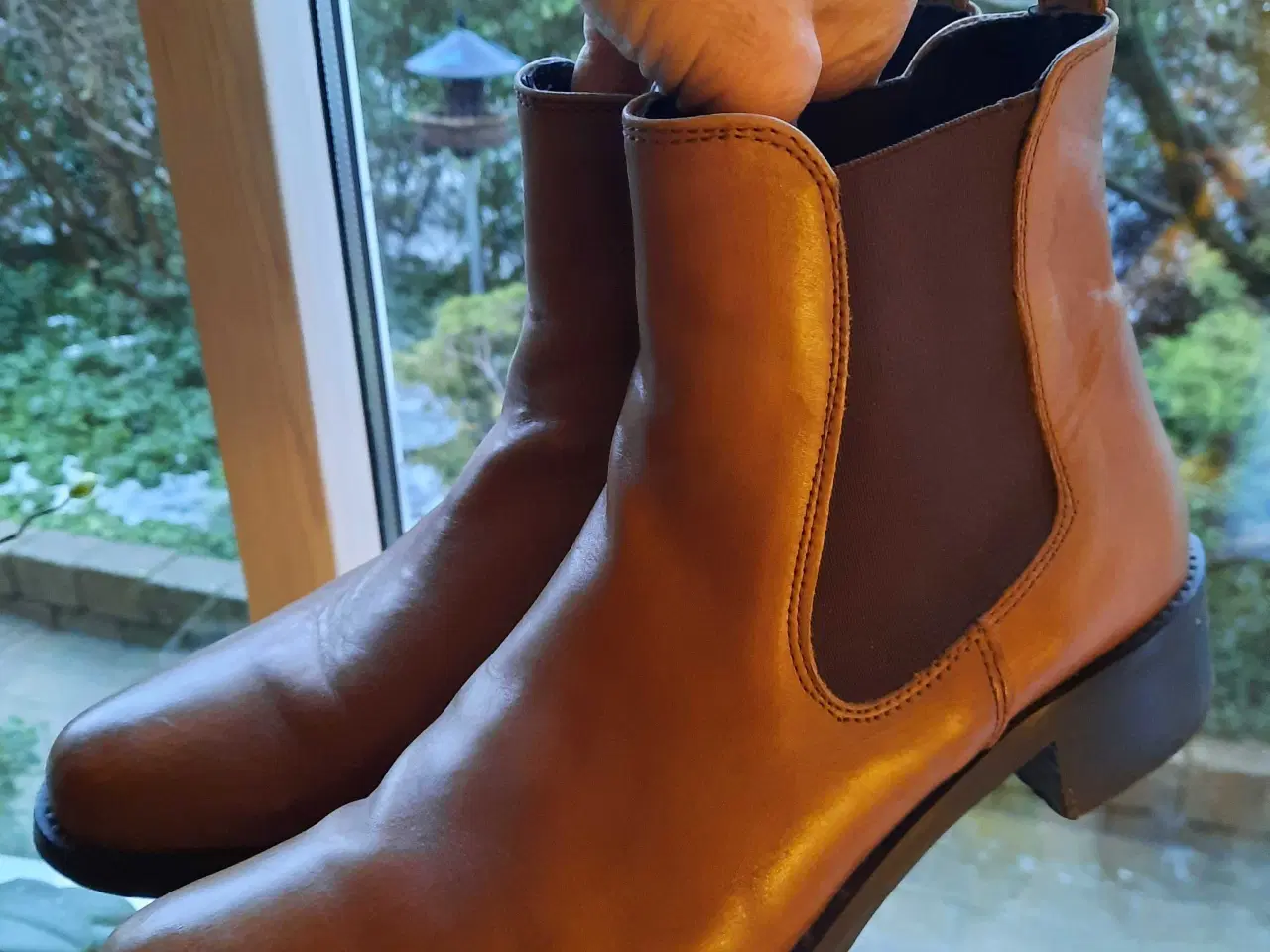 Billede 3 - Brune støvler, dame, læder