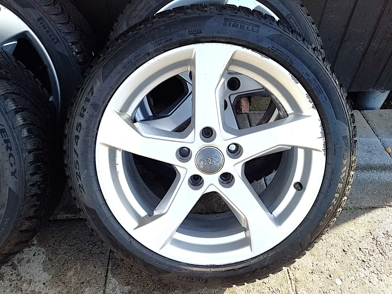 Billede 5 - Audi Alu-fælge på vinterdæk