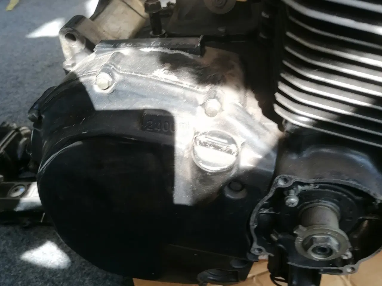 Billede 7 - Motor til Suzuki GXS 550 eb. årgang 84-87. (se%) 