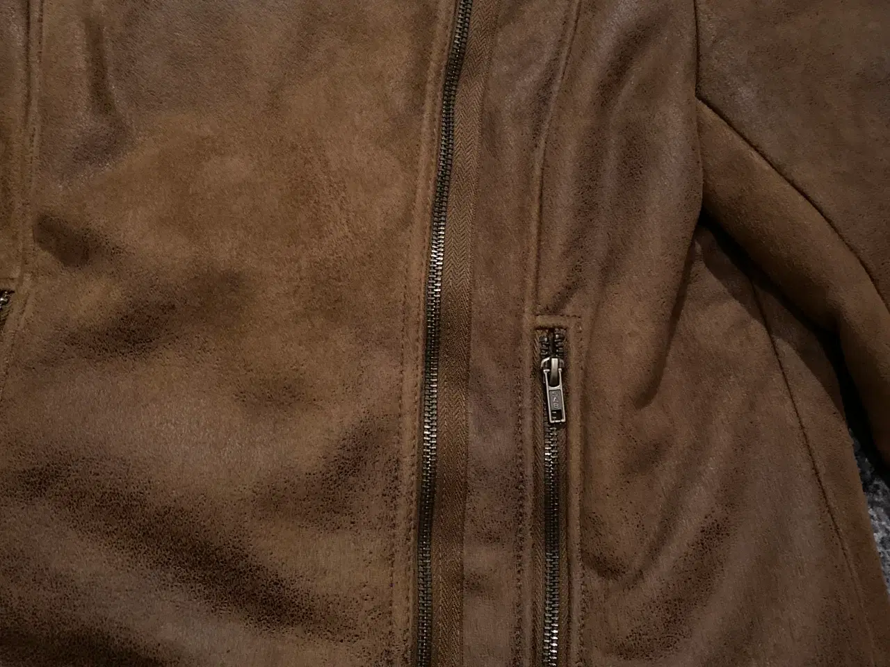 Billede 10 - H&M varm jakke med faux fur foer - 42