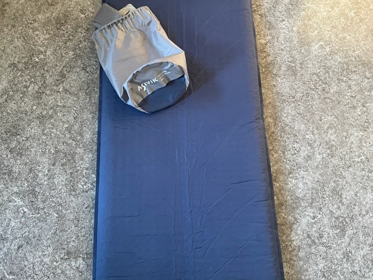 Billede 1 - Asivik Hike Mat Kids, selvoppusteligt underlag 