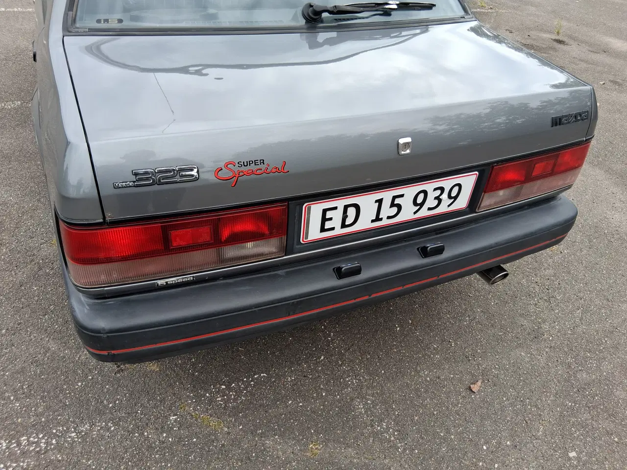 Billede 4 - Mazda 323 veteranbil 