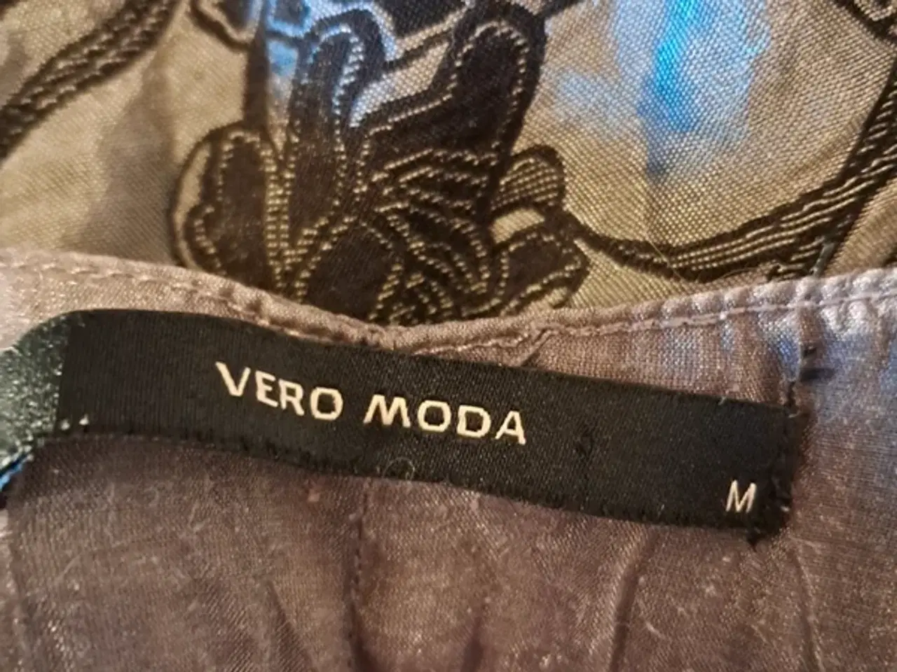 Billede 9 - Vero Moda str. M t-shirt