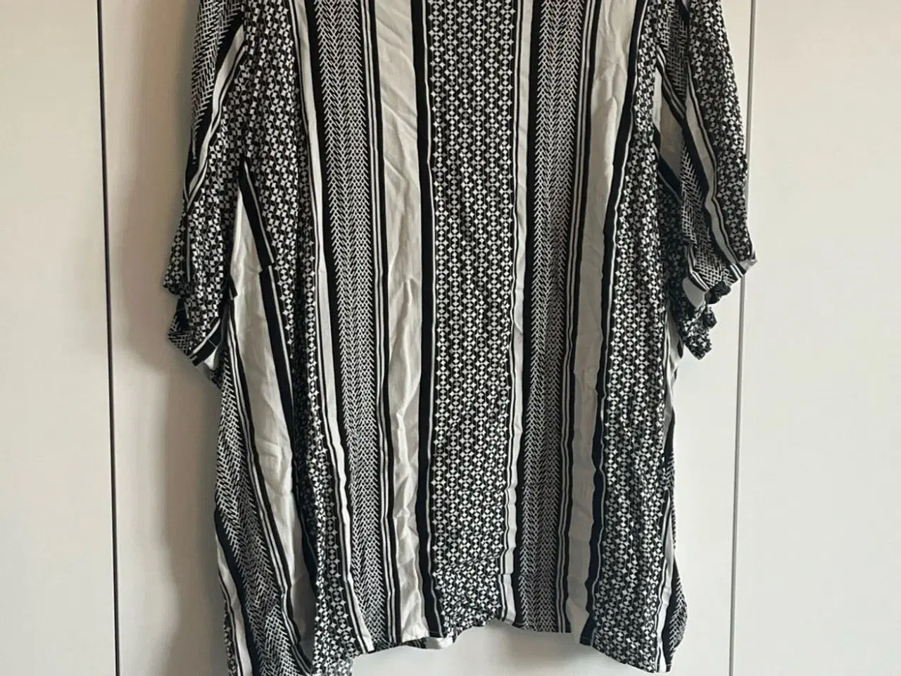 Billede 1 - Only Carmakoma bluse