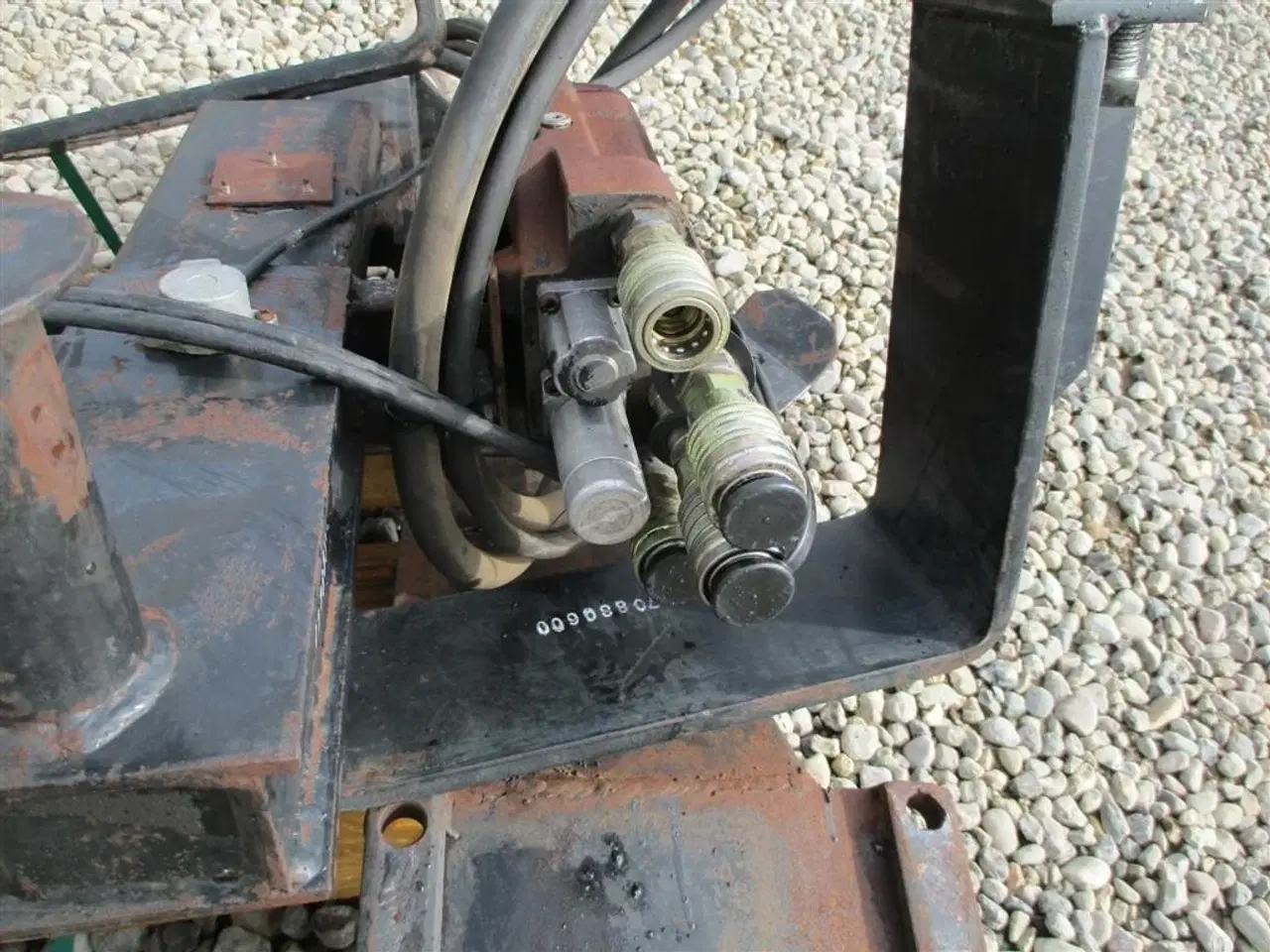 Billede 8 - RIKO med beslag og komplet hydraulik sæt samt skovl.